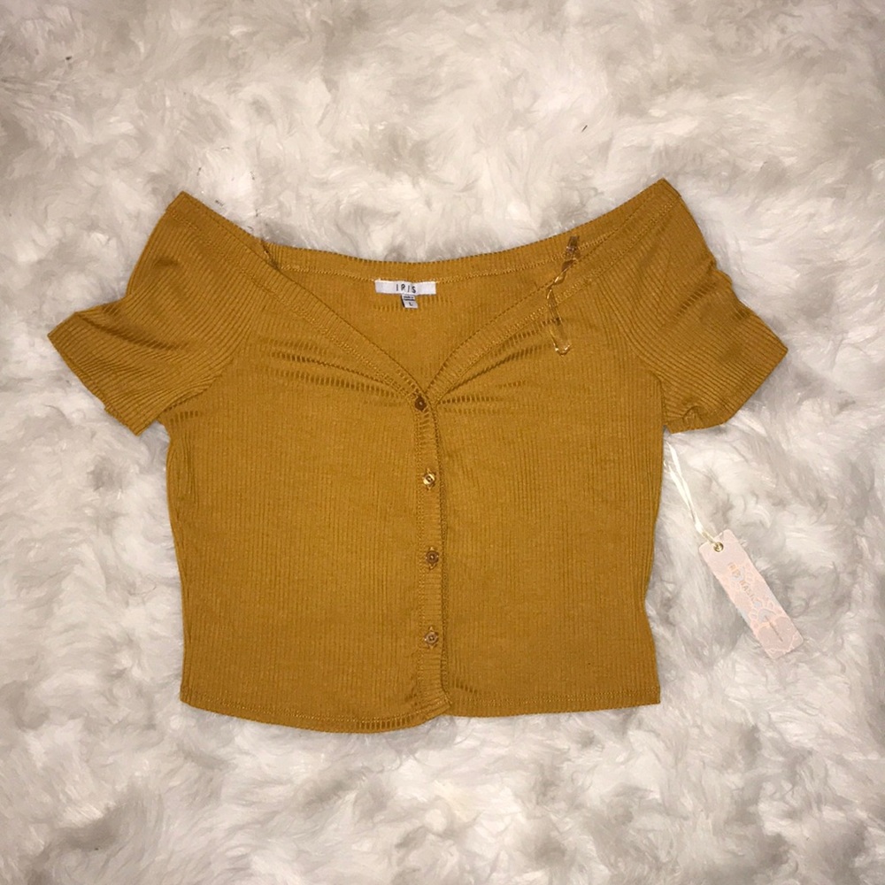 Mustard crop top 🔥2 for $12🔥
